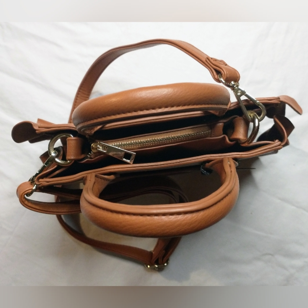 Imoshion Tan Small Crossbody/Hand purse - Picture 4 of 11